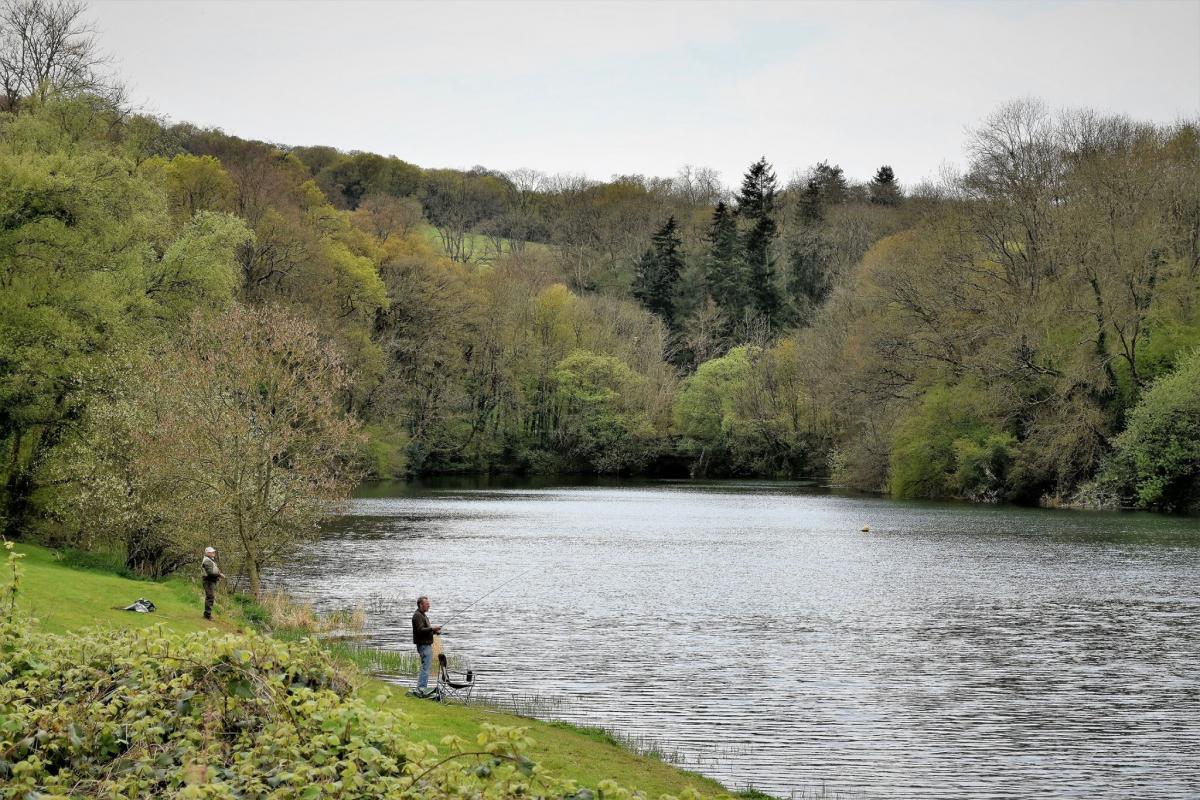 CATCH OF THE DAY: Fishermen at Hawkridge Reservoir by Andy Linthorne. PUBLISHED: April 18, 2017