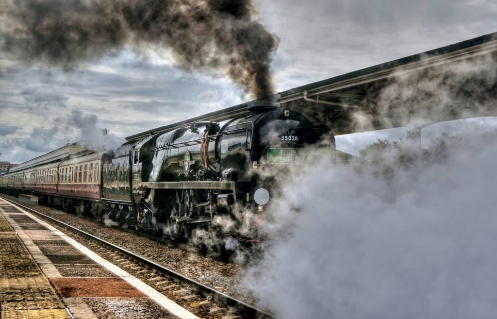 The Torbay Express at Taunton station by Austin Appleby. PUBLISHED: August 29, 2017.